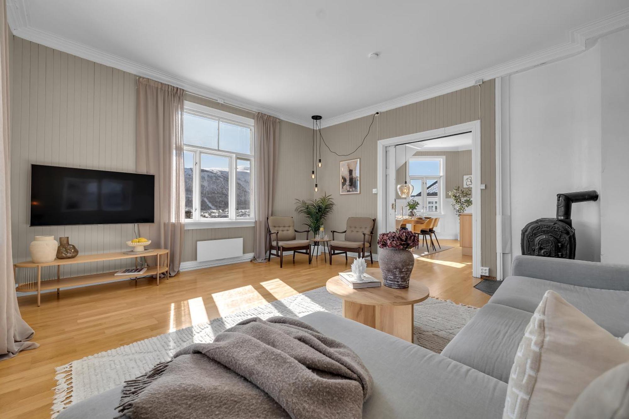 Lovely City Center Apartment With Amazing Views And Free Parking! Tromso Bagian luar foto