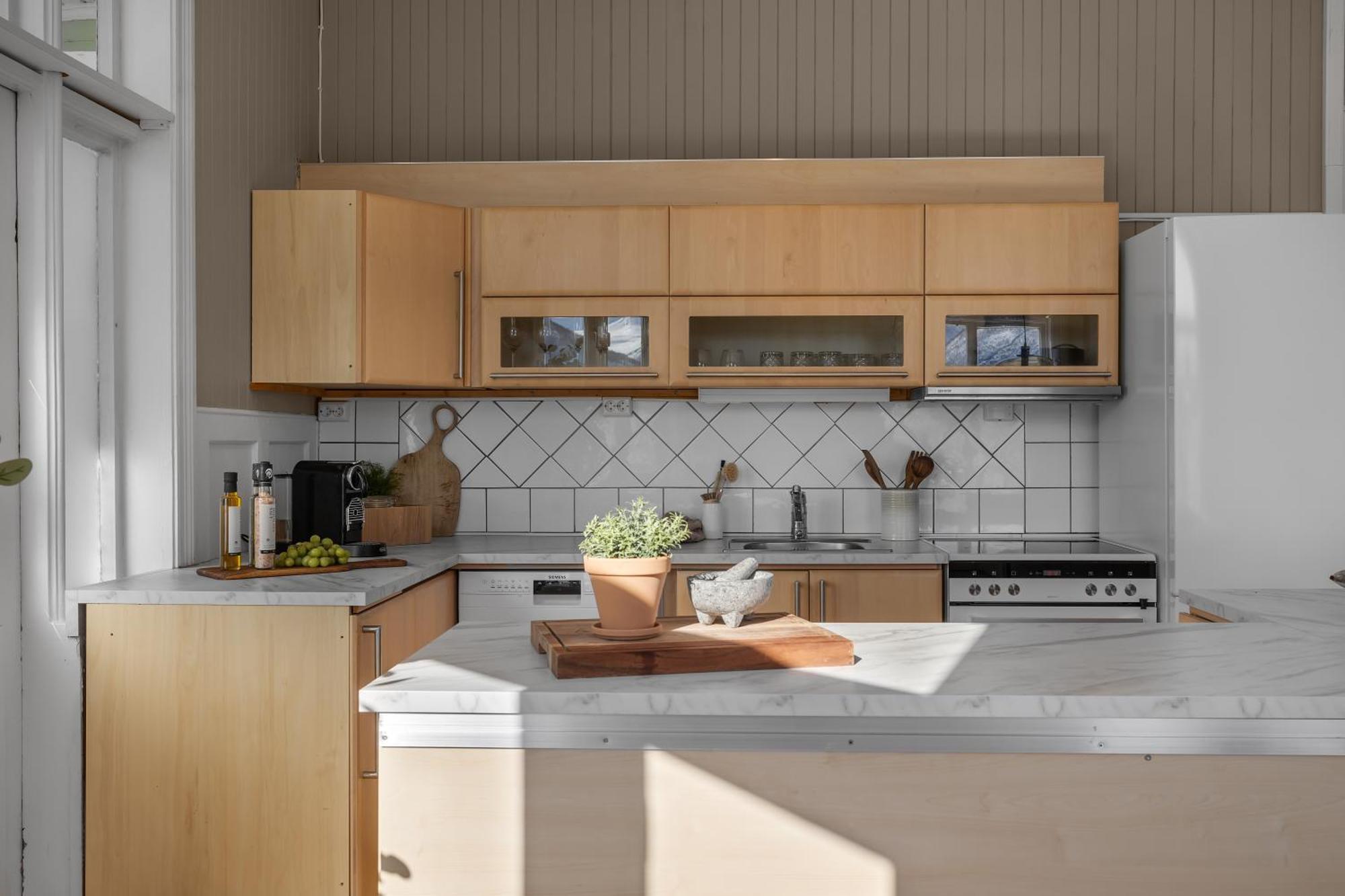Lovely City Center Apartment With Amazing Views And Free Parking! Tromso Bagian luar foto